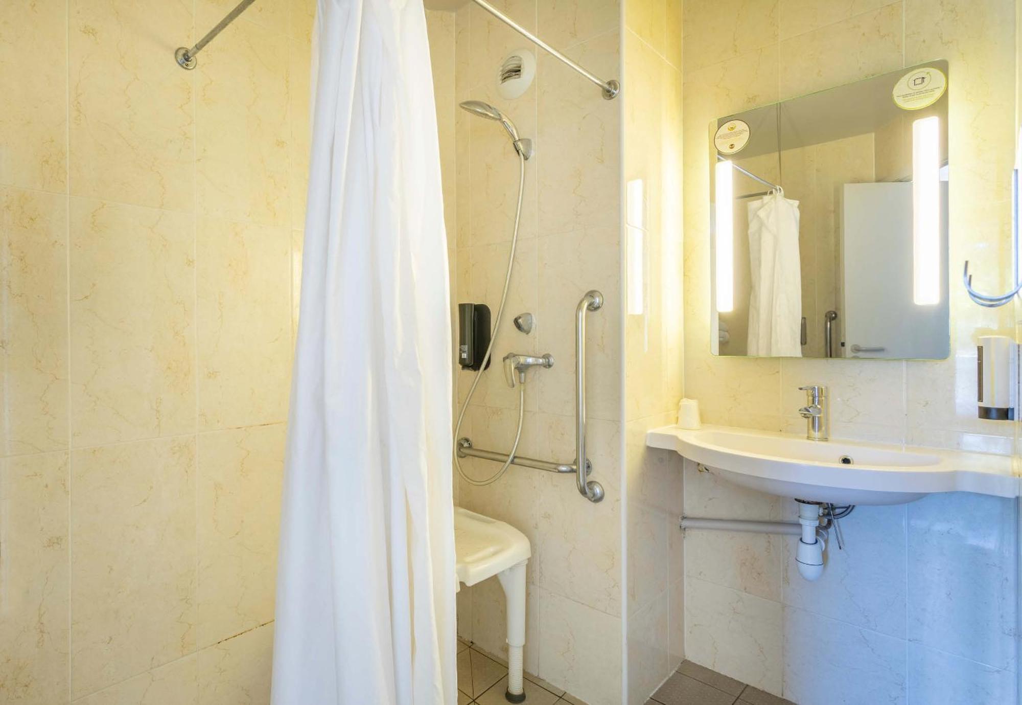 B&B Hotel Toulon Ollioules Kültér fotó
